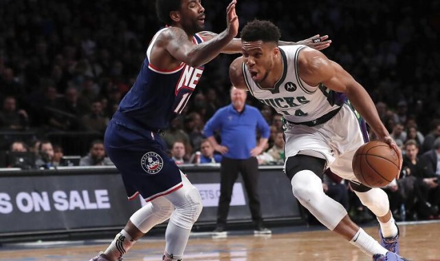  米德尔顿压哨跳投雄鹿一分险胜篮网