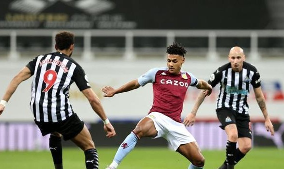  沃特金斯读秒绝平，维拉主场顽强战平曼城  