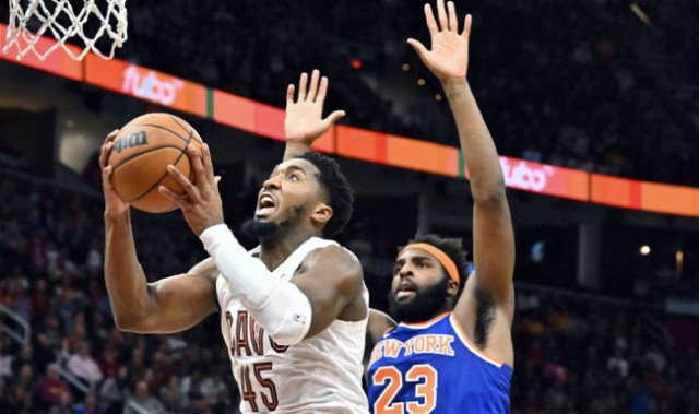  米切尔狂砍四十一分骑士击溃尼克斯